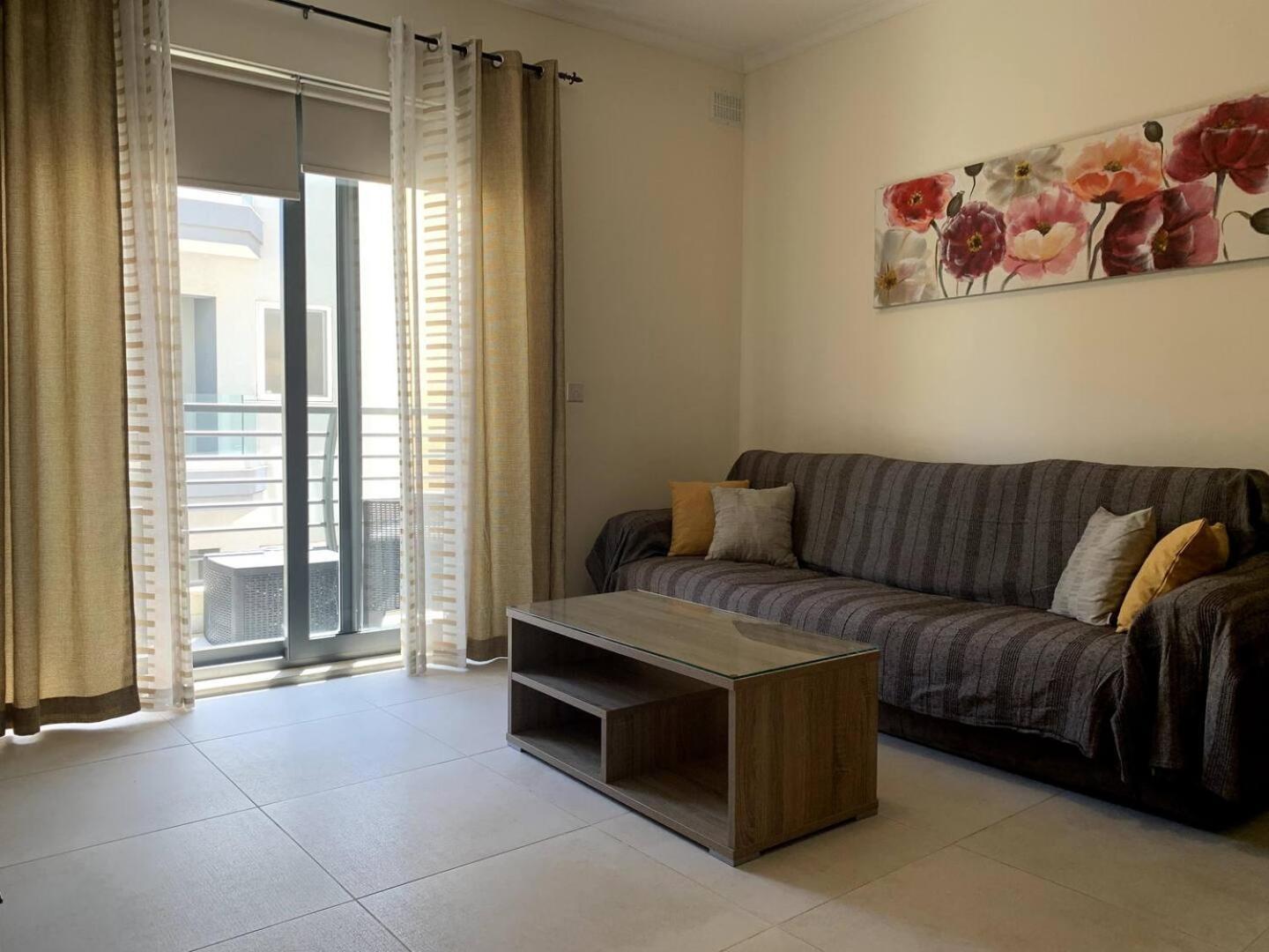 Cara Flats By Homely Mellieha Exterior foto